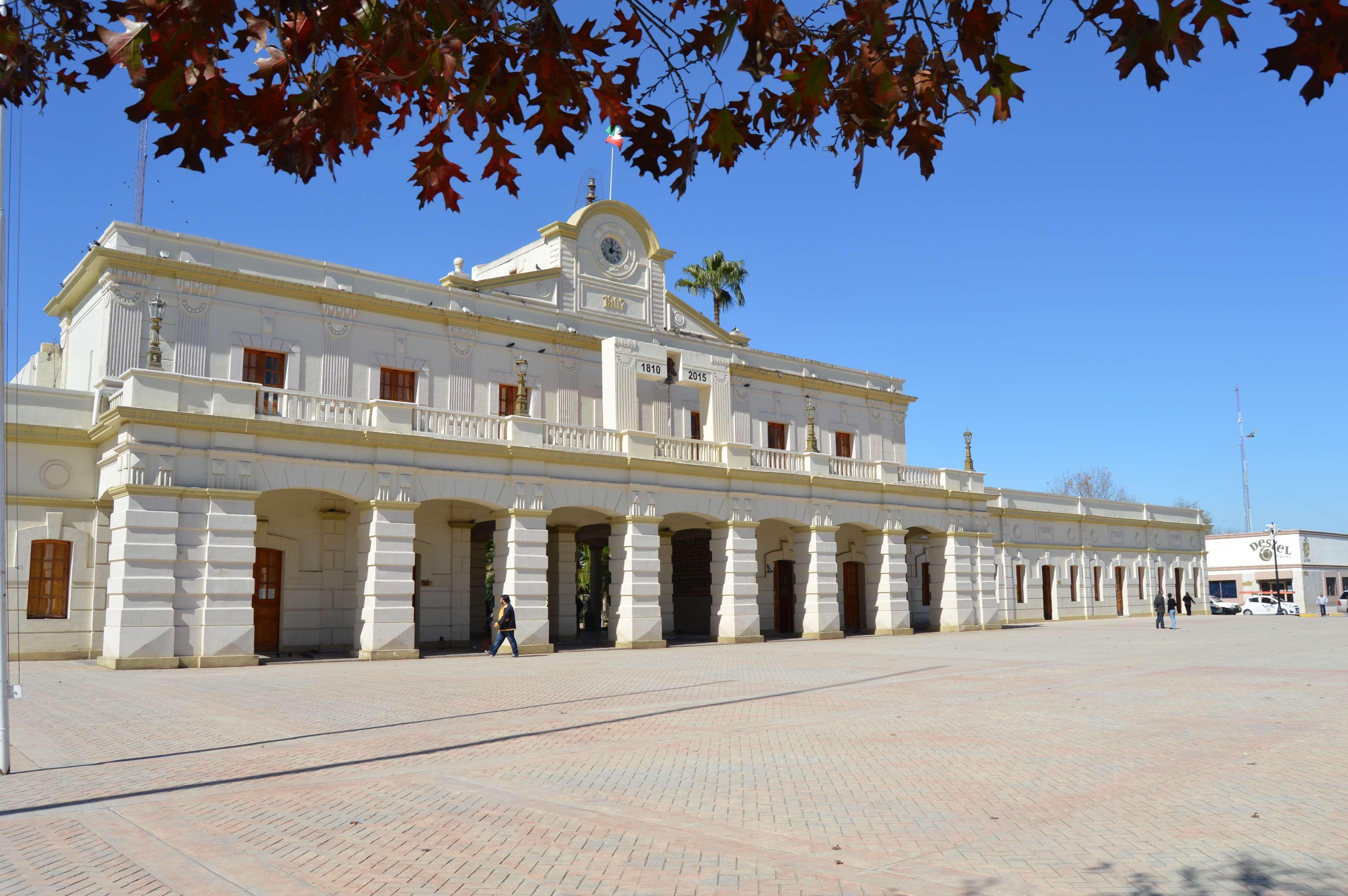 ベストウェスタン バザレル イン Montemorelos エクステリア 写真