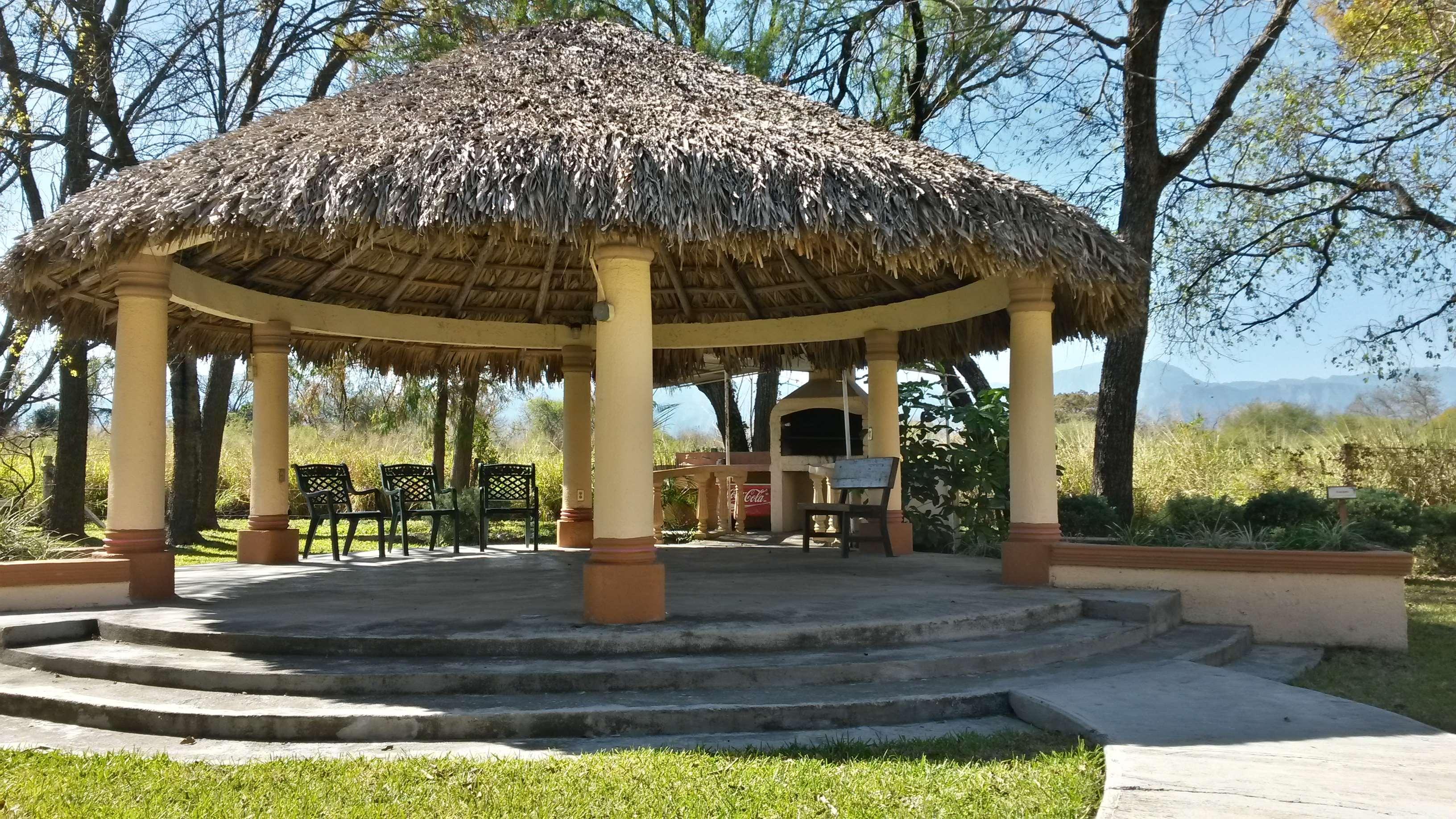 ベストウェスタン バザレル イン Montemorelos エクステリア 写真