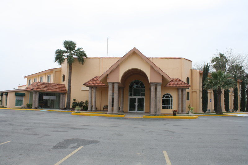 ベストウェスタン バザレル イン Montemorelos エクステリア 写真